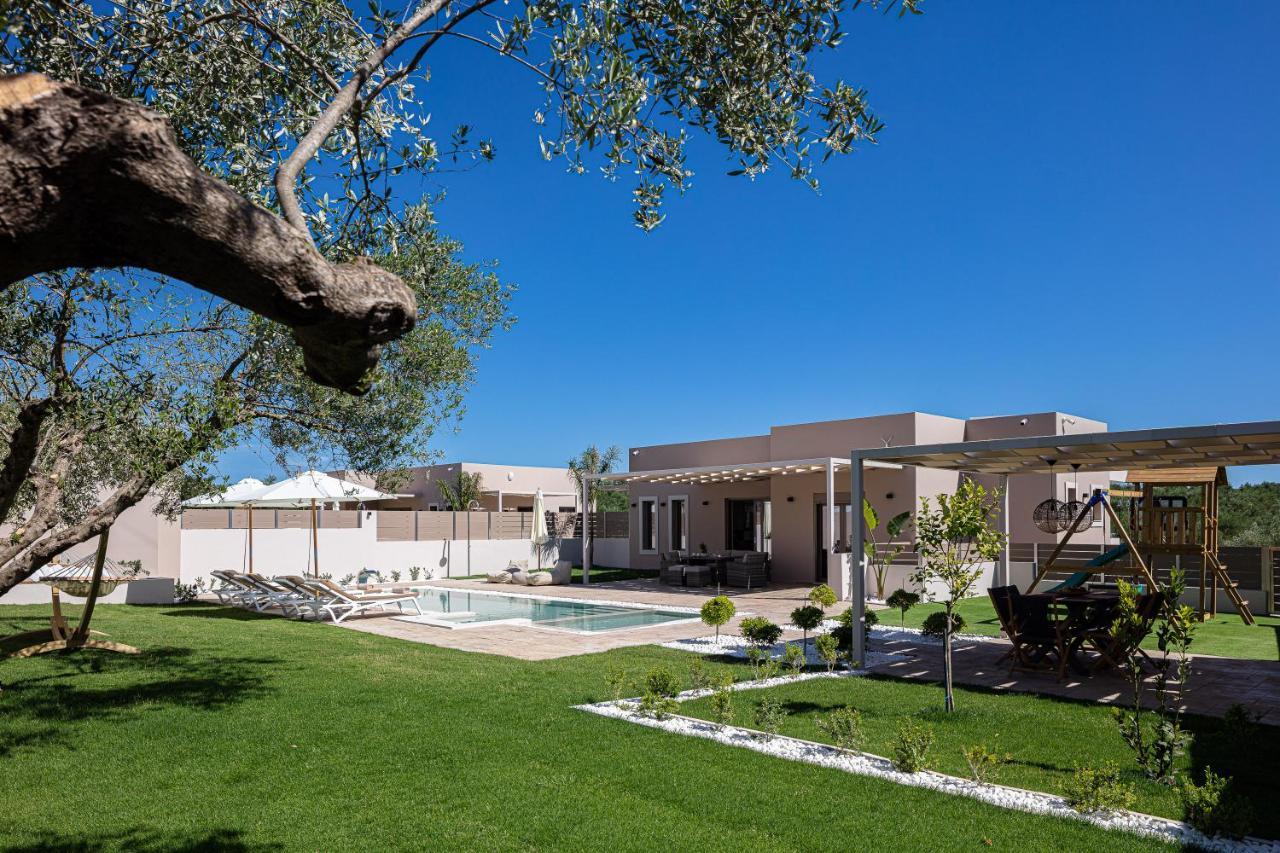 Koin Villa Sunrise, With Heated Pool & Whirlpool Perama  외부 사진